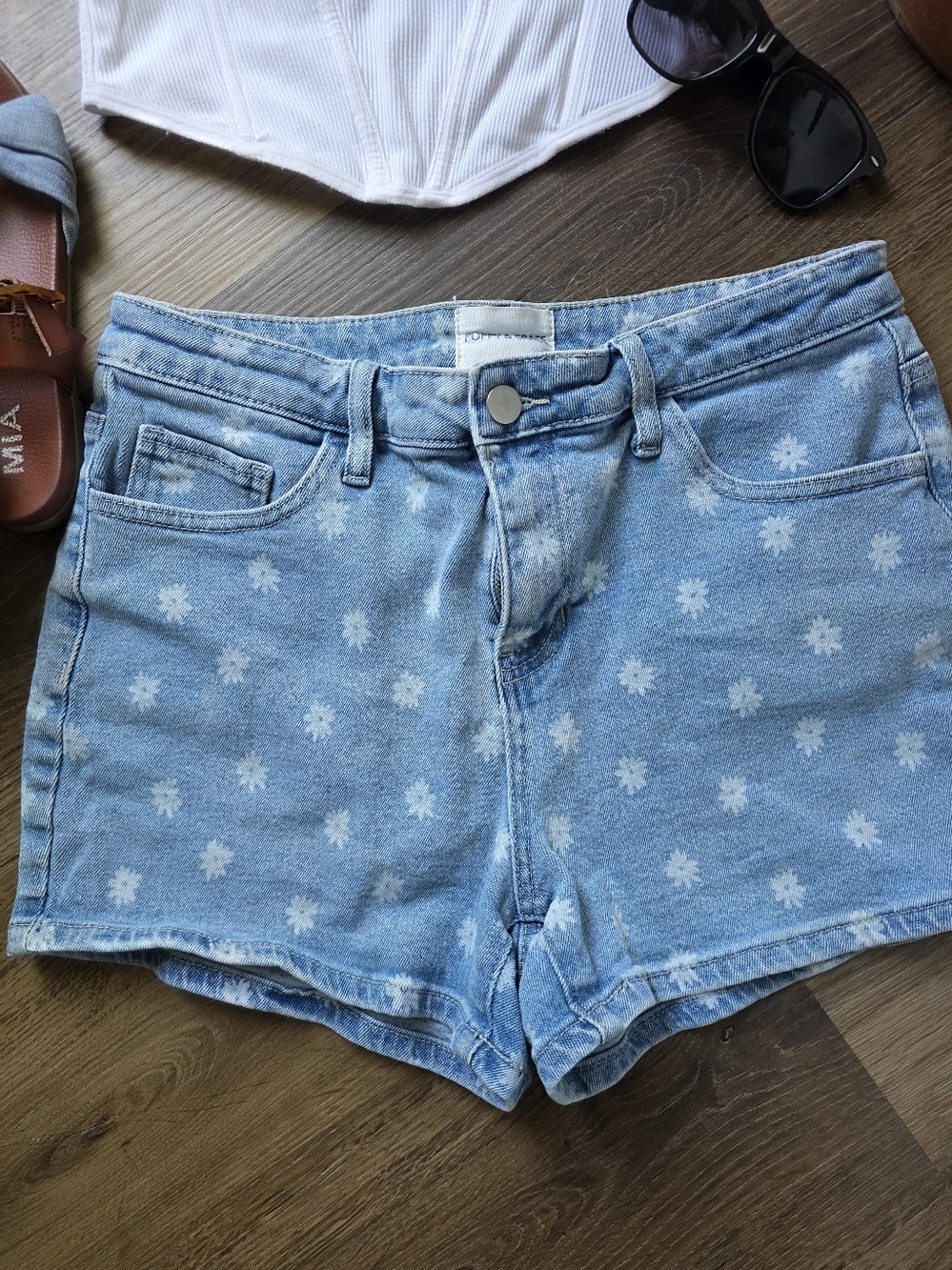 High-Rise Light Blue Denim Jean Shorts with Subtle Daisy Print